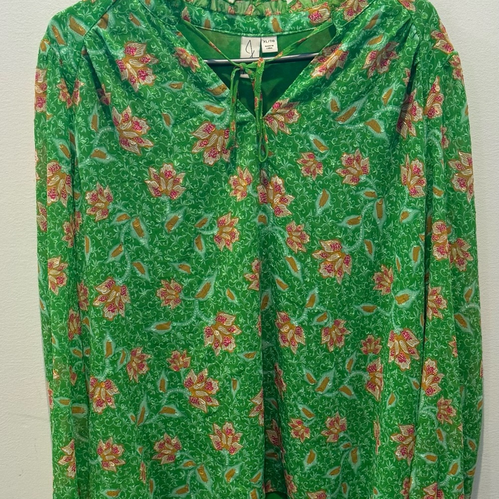 2/$20 Joie long sleeve lined floral blouse size XL - Picture 8 of 10
